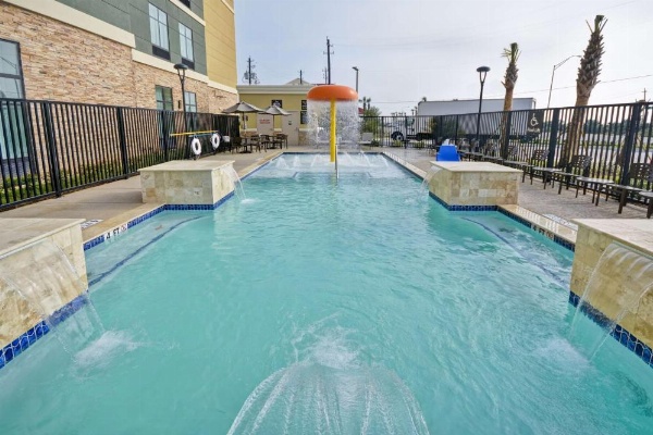 Homewood Suites By Hilton Galveston image 8